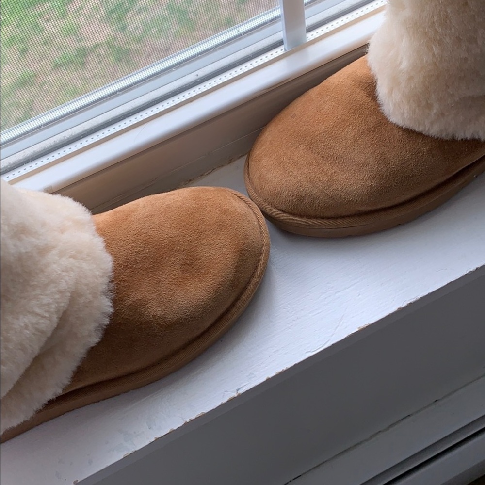 Ugg Boots - image 4
